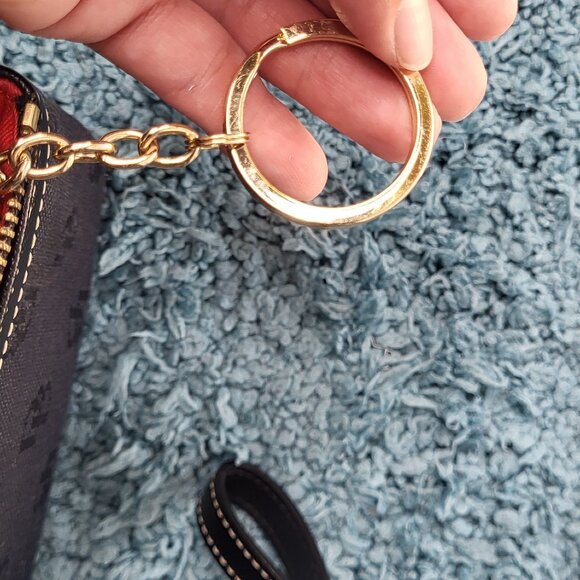 Dooney & Bourkey Wristlet - Picture 8 of 9